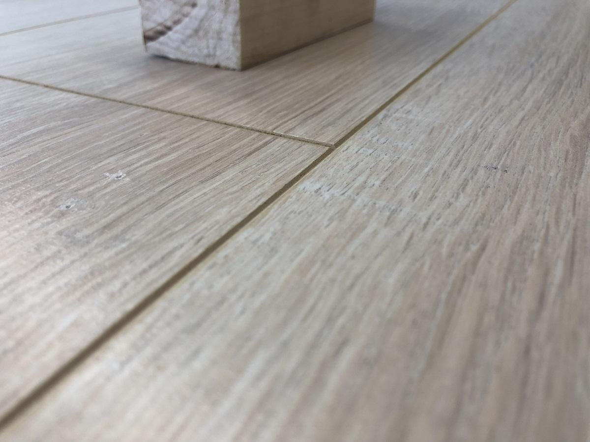 Ламинат "SunFloor" 8/32 4V Дуб Самоа 33 (1380*193*8 мм) — купить в Чите