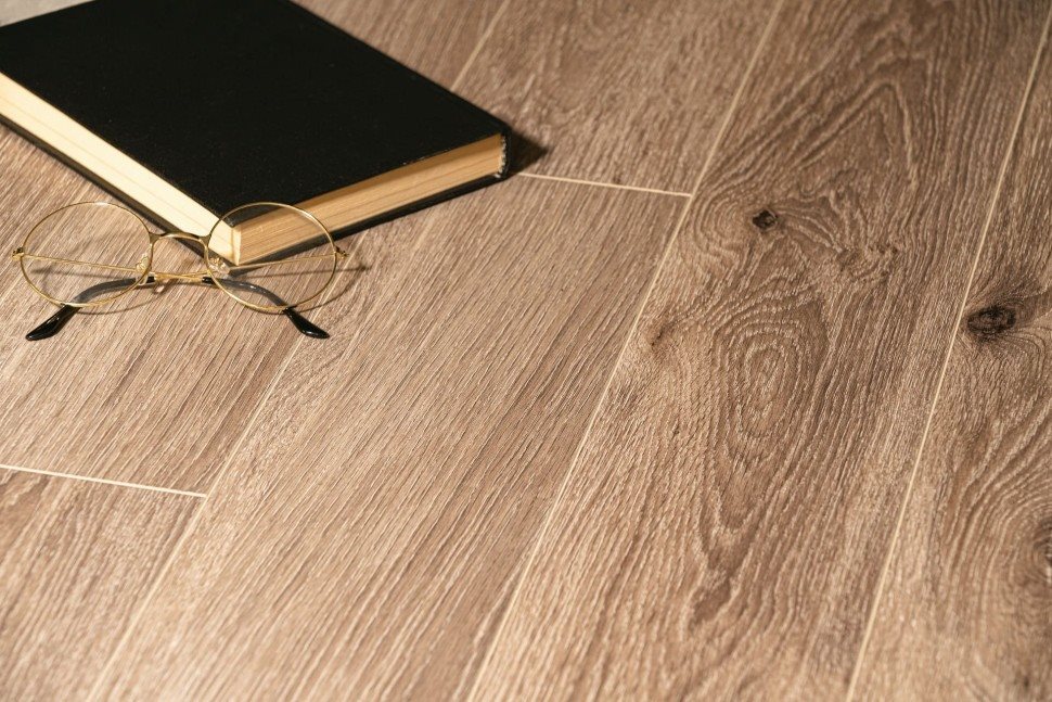 Виниловый ламинат "Bonkeel" Style Дуб Матира (1200*125*4 мм) — купить в Чите