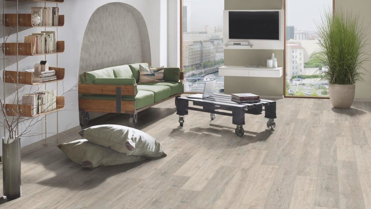 Ламинат "Kronospan" Super Natural Classic Дуб Колорадо 5543 (1285*192*8 мм) — купить в Чите