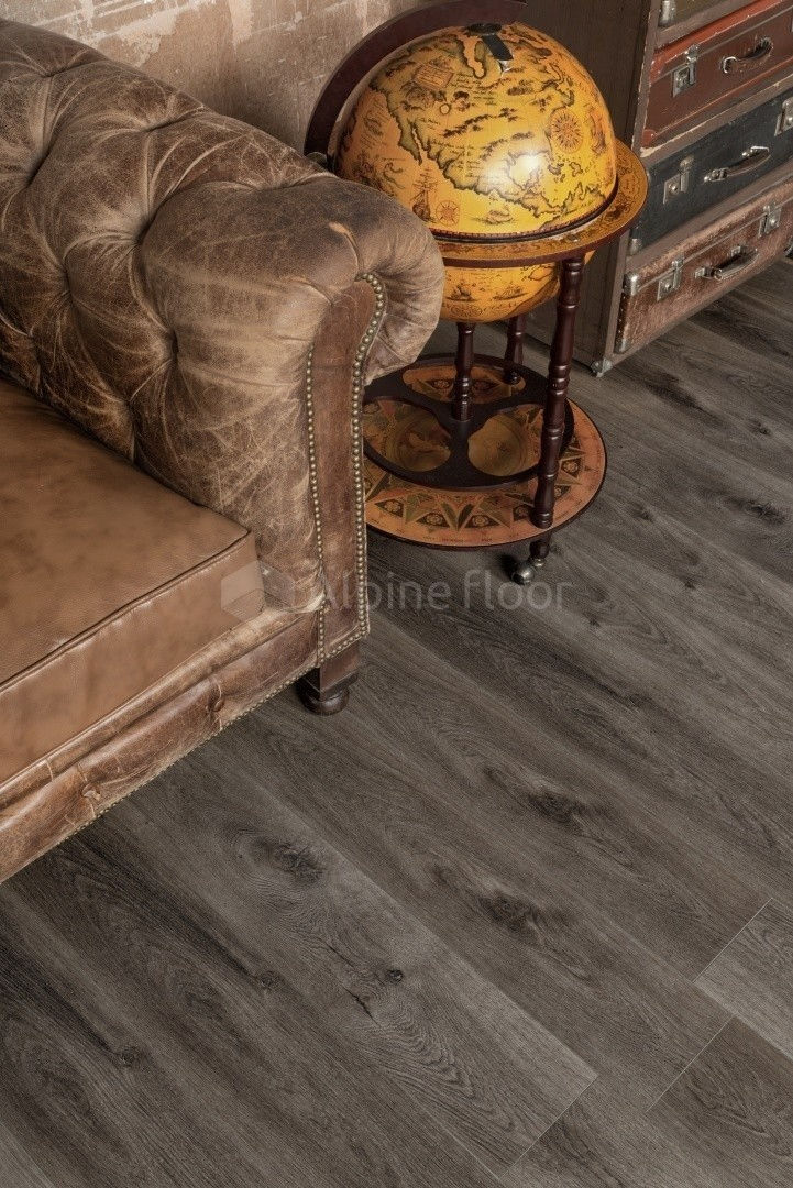 Замковая ПВХ плитка "Alpine Floor" Дуб торфяной  (1524*180*8мм) — купить в Чите