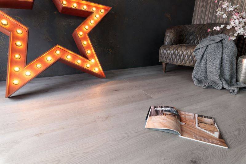 Замковая ПВХ плитка "Aquafloor" AF8022XXL (1800*228*8 мм) — купить в Чите