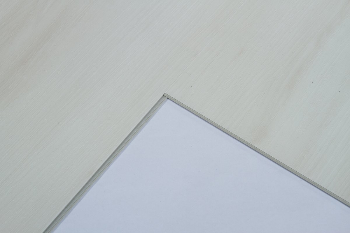 SPC ламинат "OneFloor" ЕСО 8055 (1220*184*4 мм) — купить в Чите