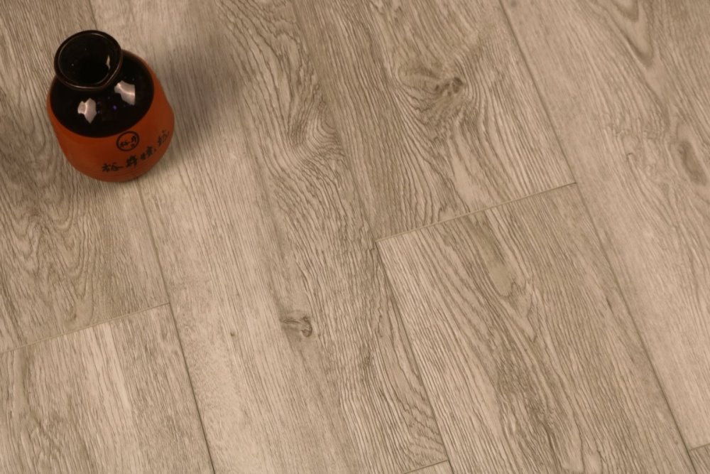 LVT плитка "Profield" Дуб Мадейра (915,4*152,4*2,5 мм) — купить в Чите