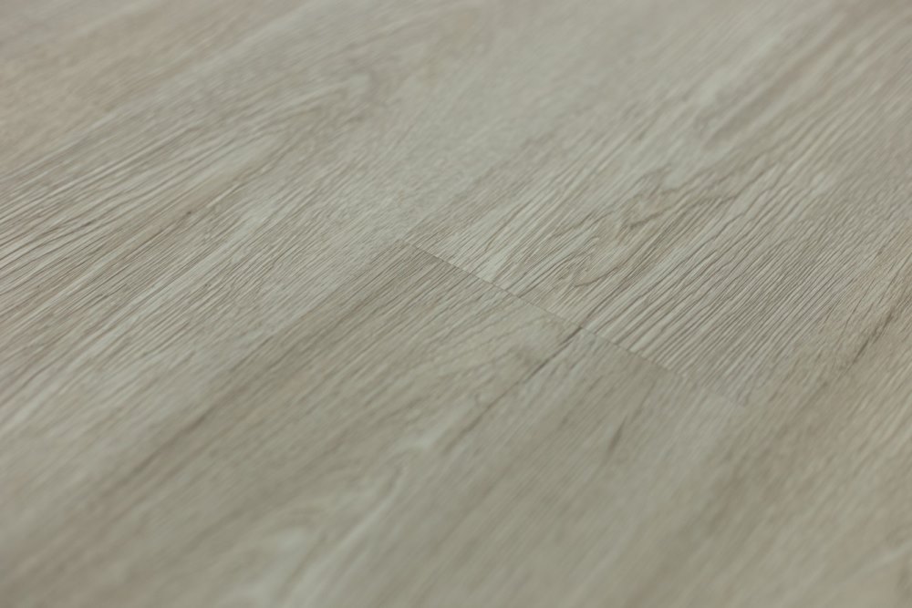 Замковая ПВХ плитка "Art Tile" Дуб Британь (920*150*4 мм) — купить в Чите