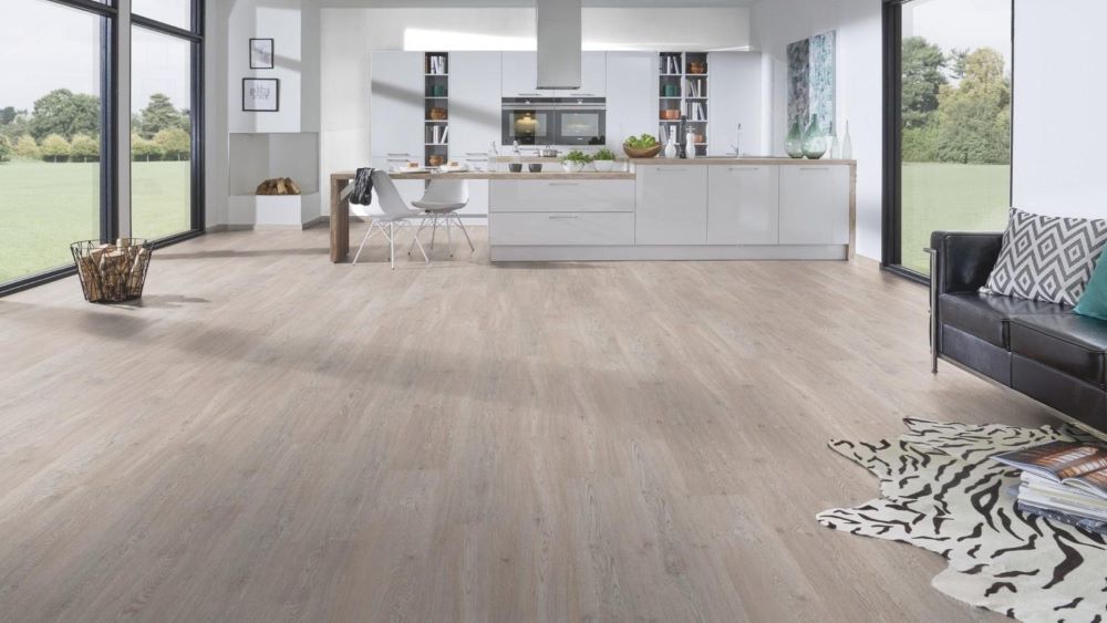 Ламинат Дуб Белый Масляный 33 класс "Krono original" Forte Classic 5552 oak (1285*192*8 мм) — купить в Чите