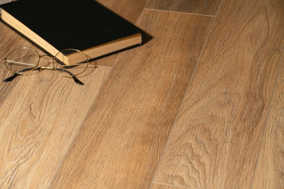 Виниловый ламинат "Bonkeel" Style Дуб Бонди (1200*125*4 мм) — купить в Чите