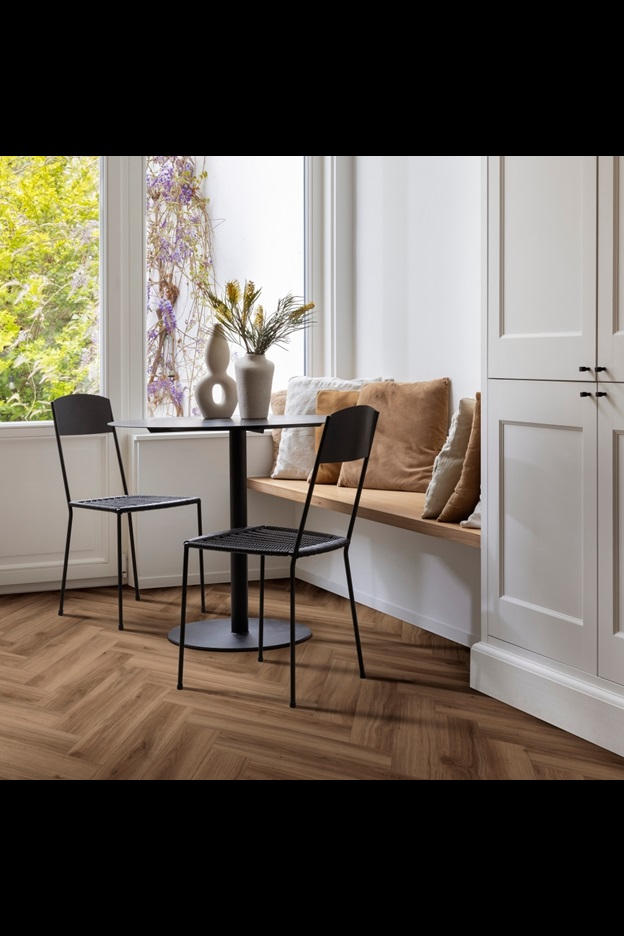 Замковая ПВХ плитка Classic Oak 24844 (630*126*6 мм) — купить в Чите